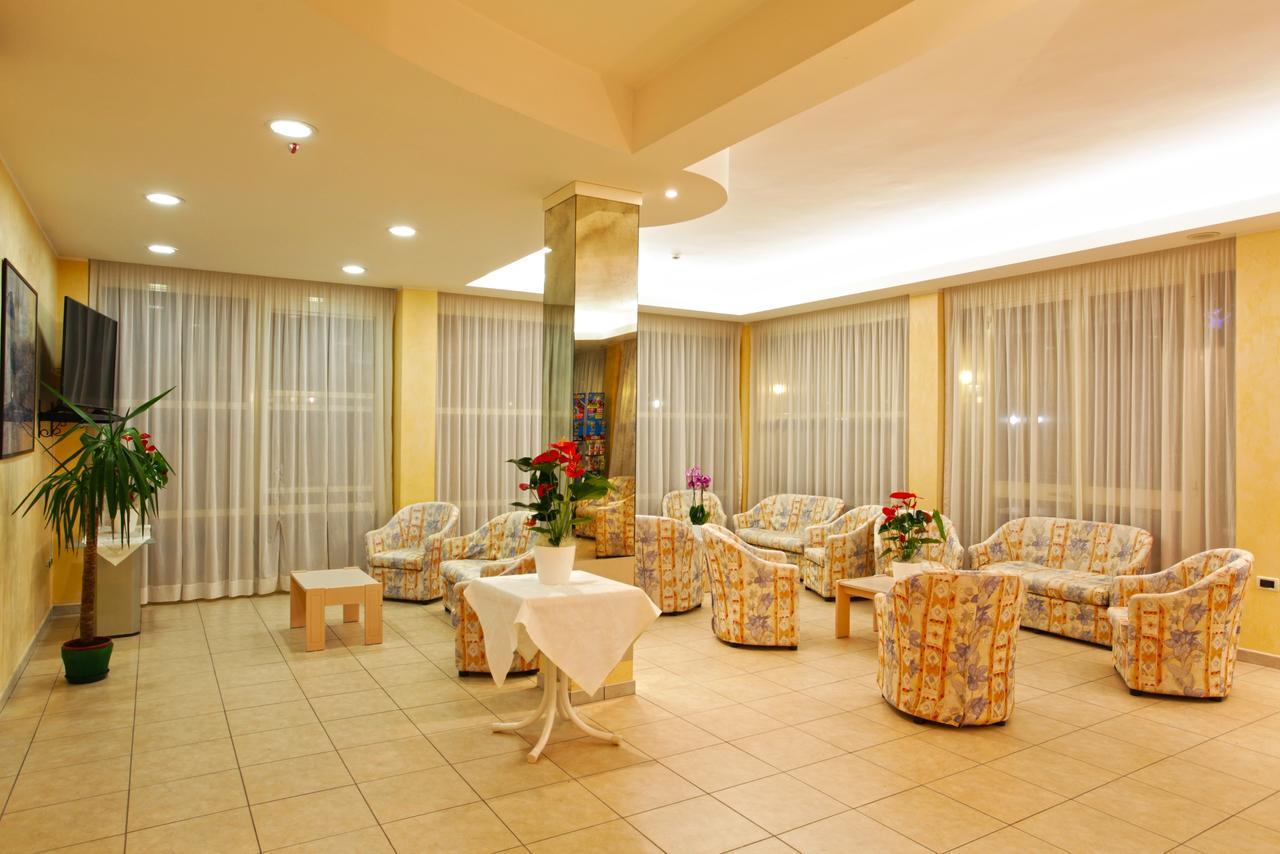Hotel Santa Maria แชร์เวีย ภายนอก รูปภาพ